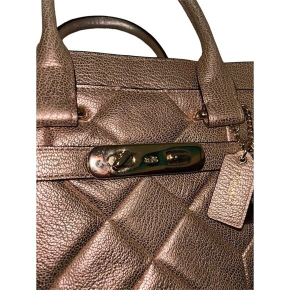 Coach Rose Gold Quilted patchwork Leather Swagger 27 Carryall Satchel Crossbody - Picture 4 of 5